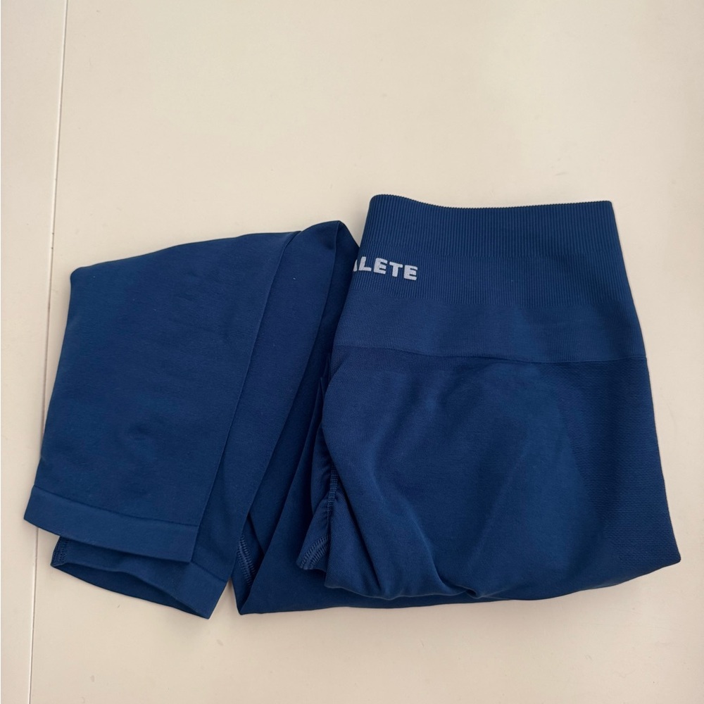 Alphalete Amplify Leggings- Small